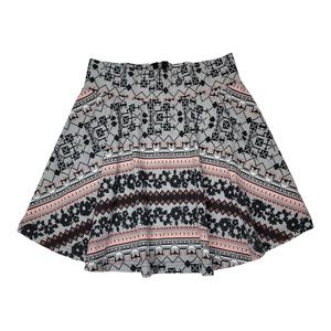 Apple Bottoms Short Circle Skirt Women's Small (Size M RUNS SMALL) Gray w/ Print